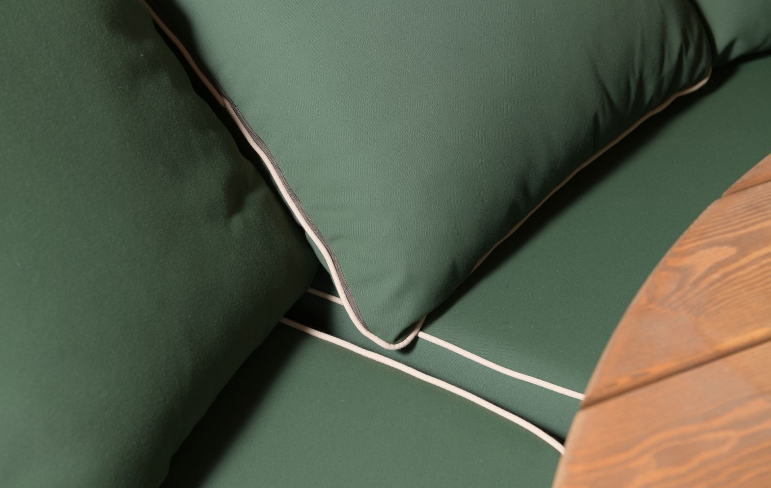 Customisable water resistant cushions