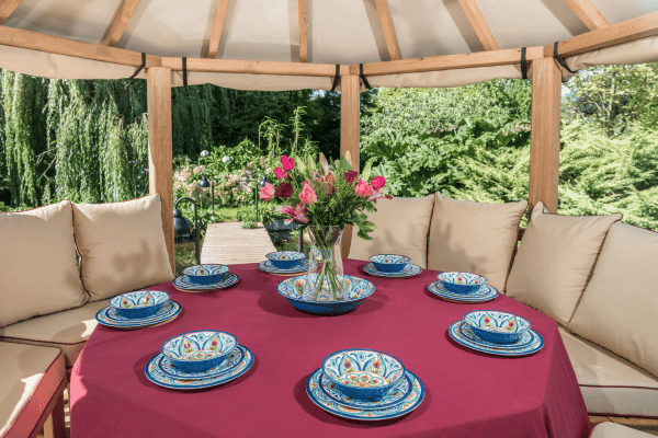 coin repas pavillon de jardin